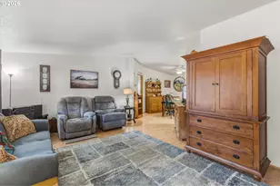 333 Franklin Pl, Longview, WA 98632 - Photo 5
