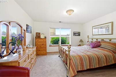 347 NE Fircrest Pl, McMinnville, OR 97128 - Photo 15