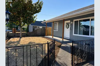 492 W Olympic St, Springfield, OR 97477 - Photo 3