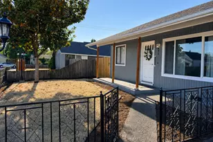 492 W Olympic St, Springfield, OR 97477 - Photo 3