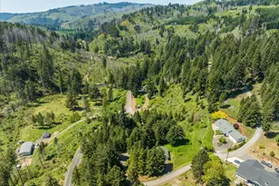 45947 N Gate Creek Rd, Vida, OR 97488 - Photo 41