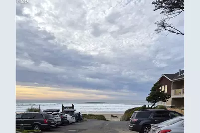 1115 SW Harbor Ave, Lincoln City, OR 97367 - Photo 41