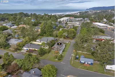 1115 SW Harbor Ave, Lincoln City, OR 97367 - Photo 43