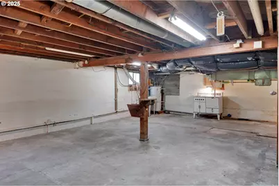 1115 SW Harbor Ave, Lincoln City, OR 97367 - Photo 39