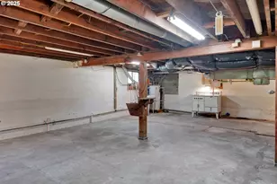 1115 SW Harbor Ave, Lincoln City, OR 97367 - Photo 39