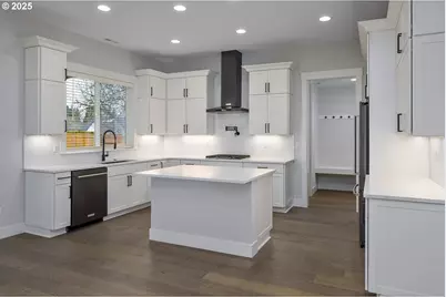 15213 SE Towers Ter, Milwaukie, OR 97267 - Photo 9