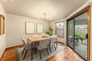 2315 NE 156th Pl, Portland, OR 97230 - Photo 5