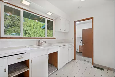 1422 SW Hensley Rd, Troutdale, OR 97060 - Photo 7
