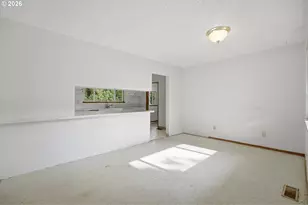 1422 SW Hensley Rd, Troutdale, OR 97060 - Photo 9