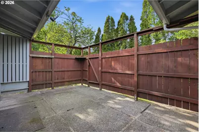 1422 SW Hensley Rd, Troutdale, OR 97060 - Photo 23
