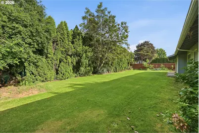 1422 SW Hensley Rd, Troutdale, OR 97060 - Photo 27