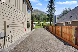 285 S Detroit Rd S, Detroit, OR 97342 - Photo 43