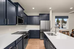 19718 SW Brandy Ln, Beaverton, OR 97007 - Photo 3