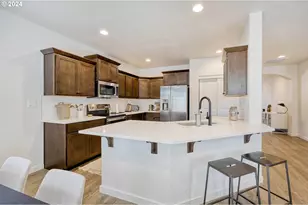 170 Rockcrest Dr, Lowell, OR 97452 - Photo 27