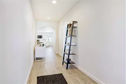 170 Rockcrest Dr, Lowell, OR 97452 - Photo 5