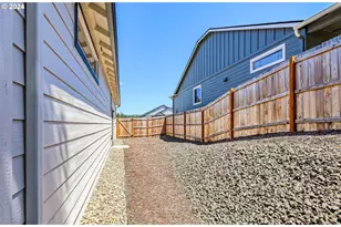 170 Rockcrest Dr, Lowell, OR 97452 - Photo 41