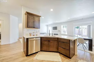 170 Rockcrest Dr, Lowell, OR 97452 - Photo 37