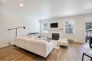 170 Rockcrest Dr, Lowell, OR 97452 - Photo 11