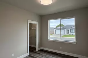 157 Elkton St, Sutherlin, OR 97479 - Photo 13