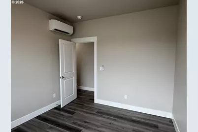 157 Elkton St, Sutherlin, OR 97479 - Photo 15