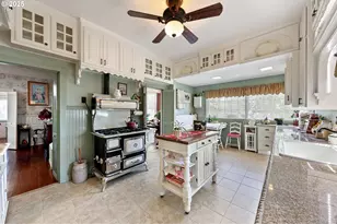 617 Juniper St, Junction City, OR 97448 - Photo 15