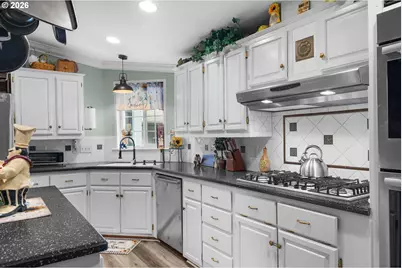 93815 Sunny Hill Ln, North Bend, OR 97459 - Photo 19