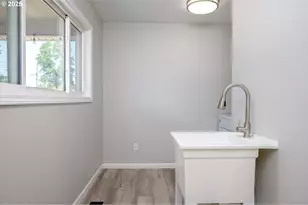 3537 SE 128th Ave, Portland, OR 97236 - Photo 33