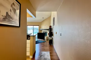 311 N Hayden Bay Dr, Portland, OR 97217 - Photo 11