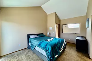 311 N Hayden Bay Dr, Portland, OR 97217 - Photo 35