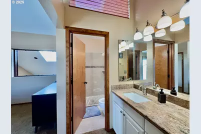 311 N Hayden Bay Dr, Portland, OR 97217 - Photo 37