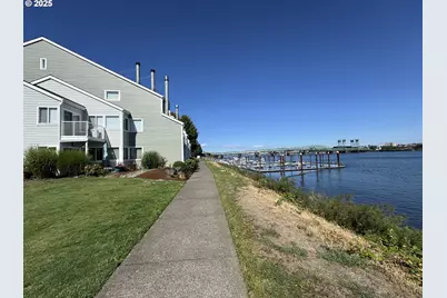 311 N Hayden Bay Dr, Portland, OR 97217 - Photo 5