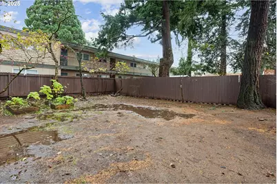 12030 NE Holladay St, Portland, OR 97220 - Photo 17