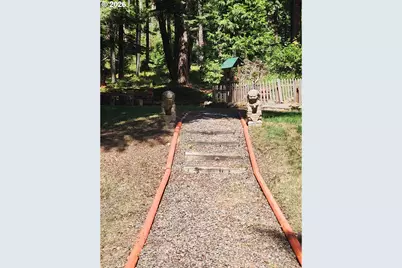 440 Forest Dr, Azalea, OR 97410 - Photo 9