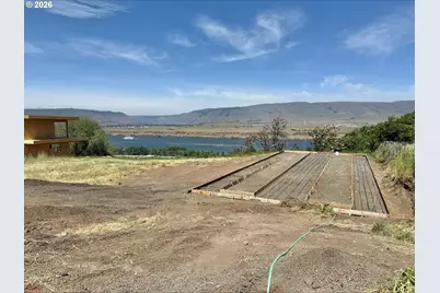 2743 E 9th St, The Dalles, OR 97058 - Photo 15