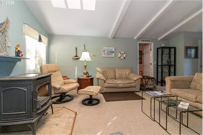 136 43rd Way, Florence, OR 97439 - Photo 11