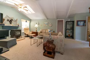 136 43rd Way, Florence, OR 97439 - Photo 7