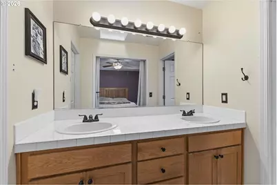 34660 Glacier Ave, Saint Helens, OR 97051 - Photo 17