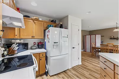 34660 Glacier Ave, Saint Helens, OR 97051 - Photo 3