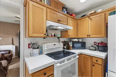 34660 Glacier Ave, Saint Helens, OR 97051 - Photo 5