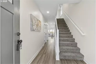 709 S 9th Ave, Kelso, WA 98626 - Photo 3