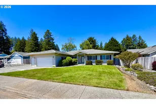 866 Jodee Ln, Brookings, OR 97415 - Photo 3