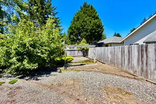 866 Jodee Ln, Brookings, OR 97415 - Photo 9