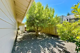 866 Jodee Ln, Brookings, OR 97415 - Photo 11