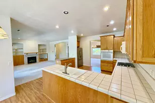 866 Jodee Ln, Brookings, OR 97415 - Photo 17