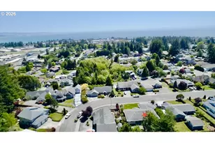 866 Jodee Ln, Brookings, OR 97415 - Photo 5