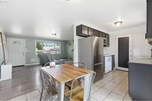 697 54th St, Springfield, OR 97478 - Photo 7