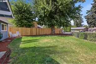 697 54th St, Springfield, OR 97478 - Photo 27