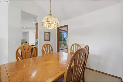 2343 SW 1st St, Gresham, OR 97080 - Photo 11