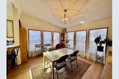 1800 Lakewood Ct #171, Eugene, OR 97402 - Photo 17