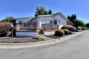 1800 Lakewood Ct, Eugene, OR 97402 - Photo 5